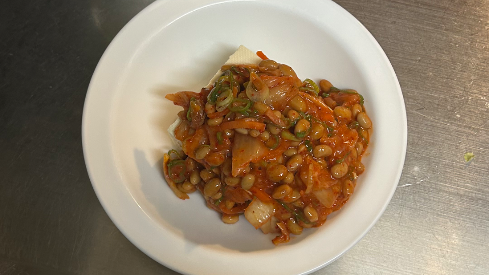 私のお気に入りの納豆キムチ豆腐(˶ˊᵕˋ˵)今日は食べてませんが😏😏😏