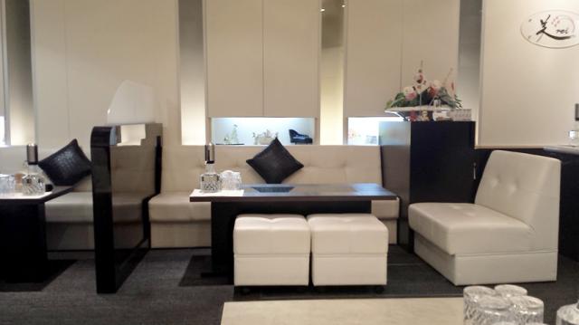  ラウンジ Lounge 美rei店内6